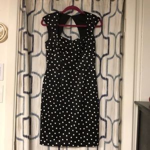 Black aboveknee dress, Size 4, White House Black M